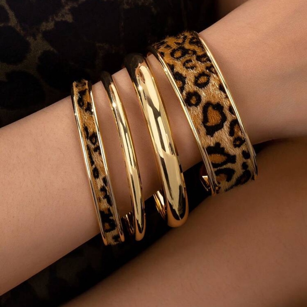 Leopard Print and Gold Bangle Set